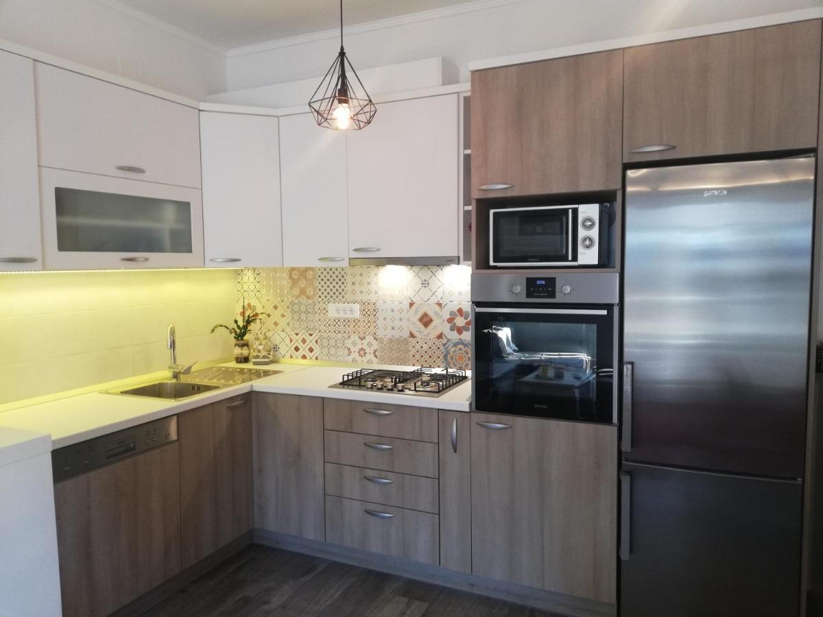 Apartman Komadina Hotel Makarska Exterior photo