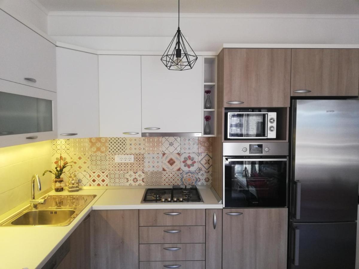 Apartman Komadina Hotel Makarska Exterior photo